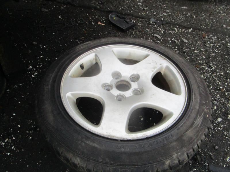 https://f005.backblazeb2.com/file/img-partshotlines-com/Inventory/NE160/Vehicle/30633_13.jpg