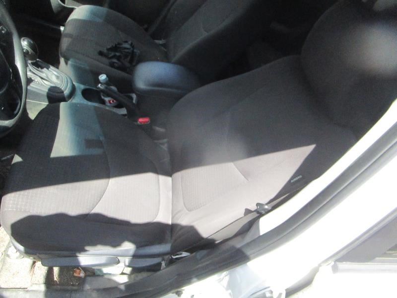 https://f005.backblazeb2.com/file/img-partshotlines-com/Inventory/NE160/Vehicle/30678_13.jpg