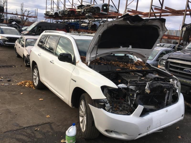 https://f005.backblazeb2.com/file/img-partshotlines-com/Inventory/NE160/Vehicle/38904_04.jpg
