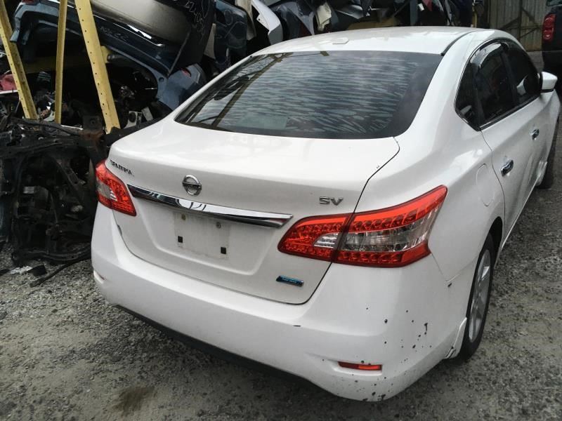 https://f005.backblazeb2.com/file/img-partshotlines-com/Inventory/NE160/Vehicle/40746_08.jpg