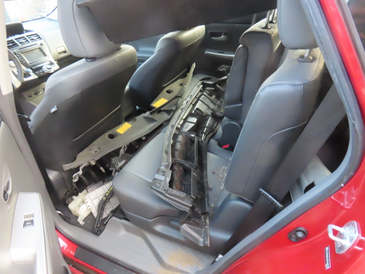 https://f005.backblazeb2.com/file/img-partshotlines-com/Inventory/NE160/Vehicle/43678_32.jpg