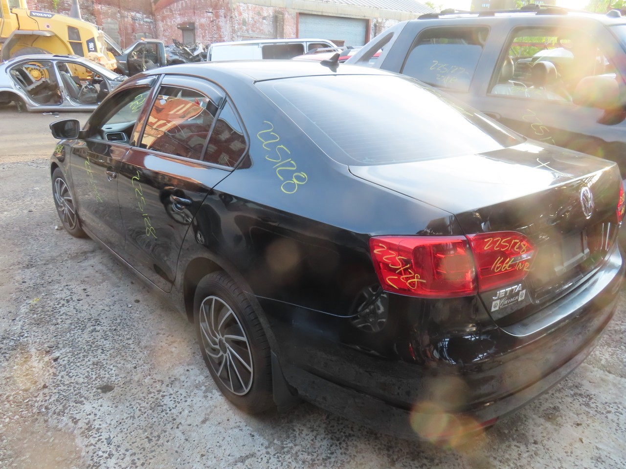 https://f005.backblazeb2.com/file/img-partshotlines-com/Inventory/NE160/Vehicle/43717_09.jpg