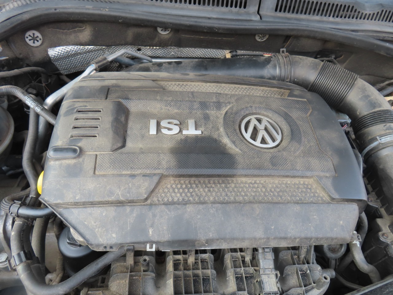 https://f005.backblazeb2.com/file/img-partshotlines-com/Inventory/NE160/Vehicle/43717_11.jpg