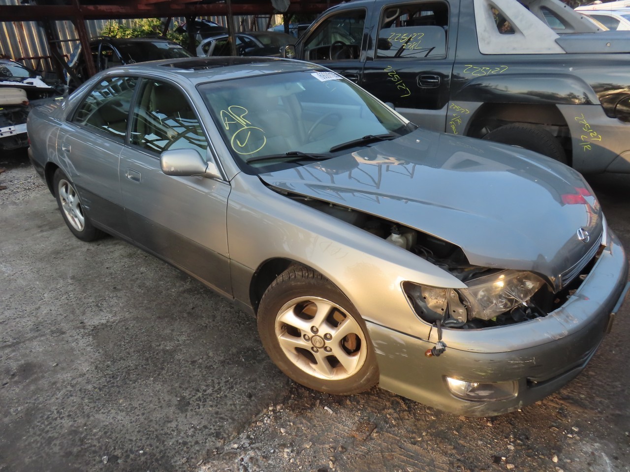 https://f005.backblazeb2.com/file/img-partshotlines-com/Inventory/NE160/Vehicle/43718_09.jpg
