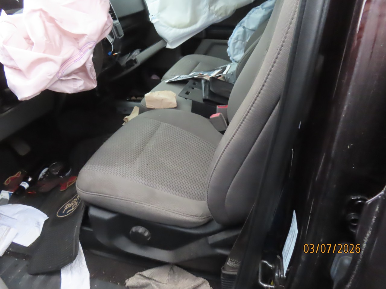https://f005.backblazeb2.com/file/img-partshotlines-com/Inventory/NE160/Vehicle/44929_11.jpg