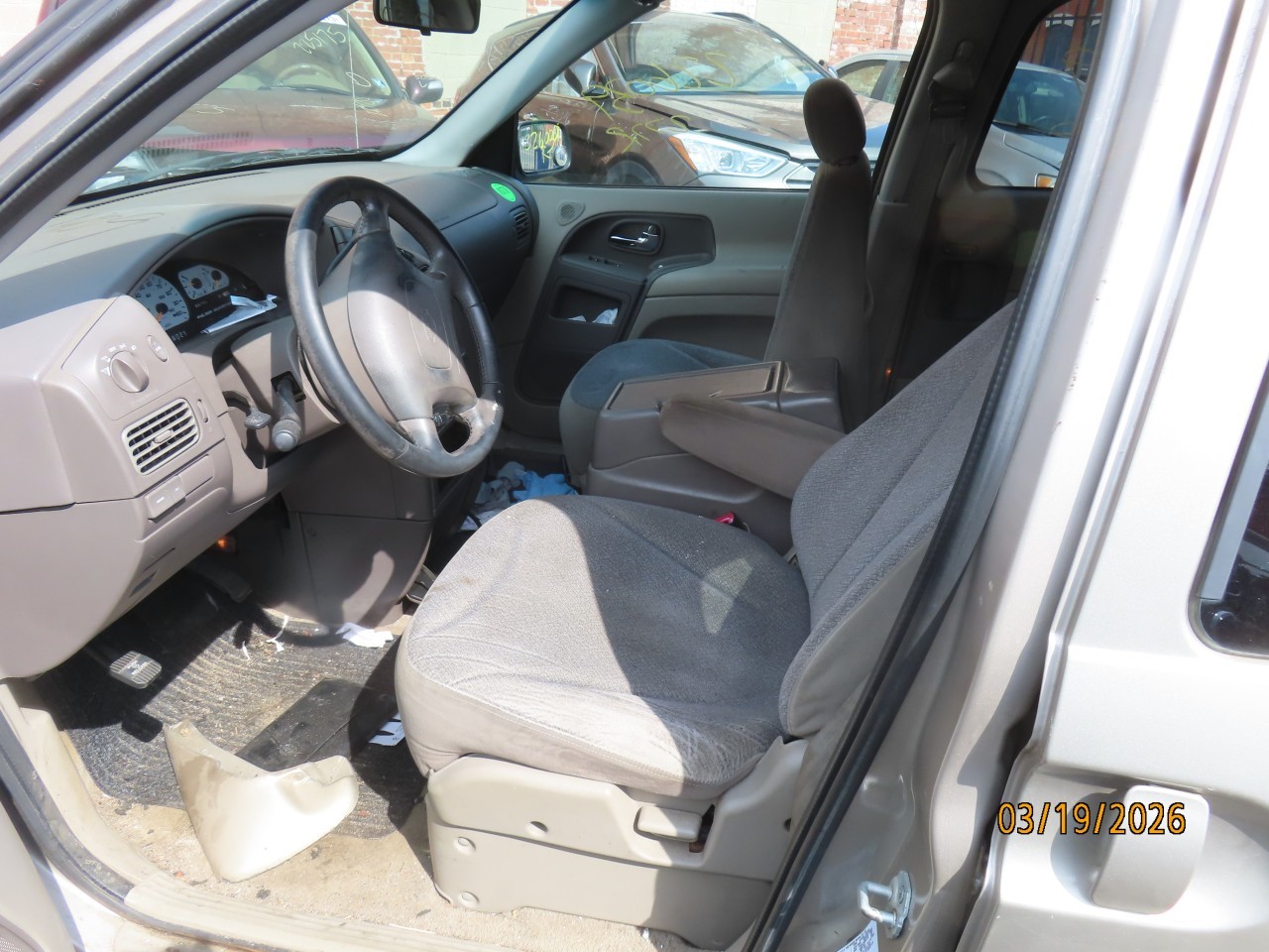 https://f005.backblazeb2.com/file/img-partshotlines-com/Inventory/NE160/Vehicle/45040_08.jpg