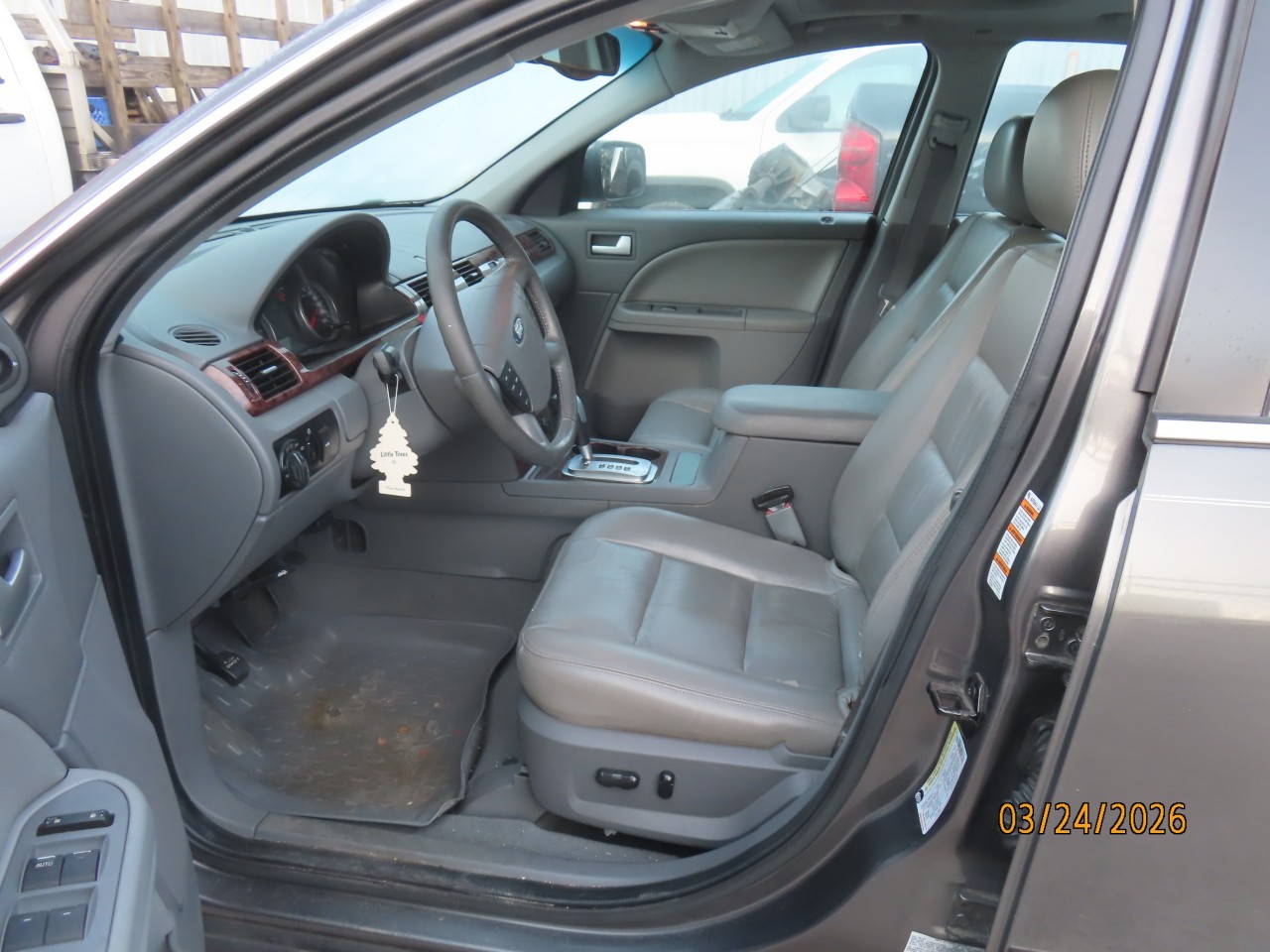 https://f005.backblazeb2.com/file/img-partshotlines-com/Inventory/NE160/Vehicle/45064_12.jpg