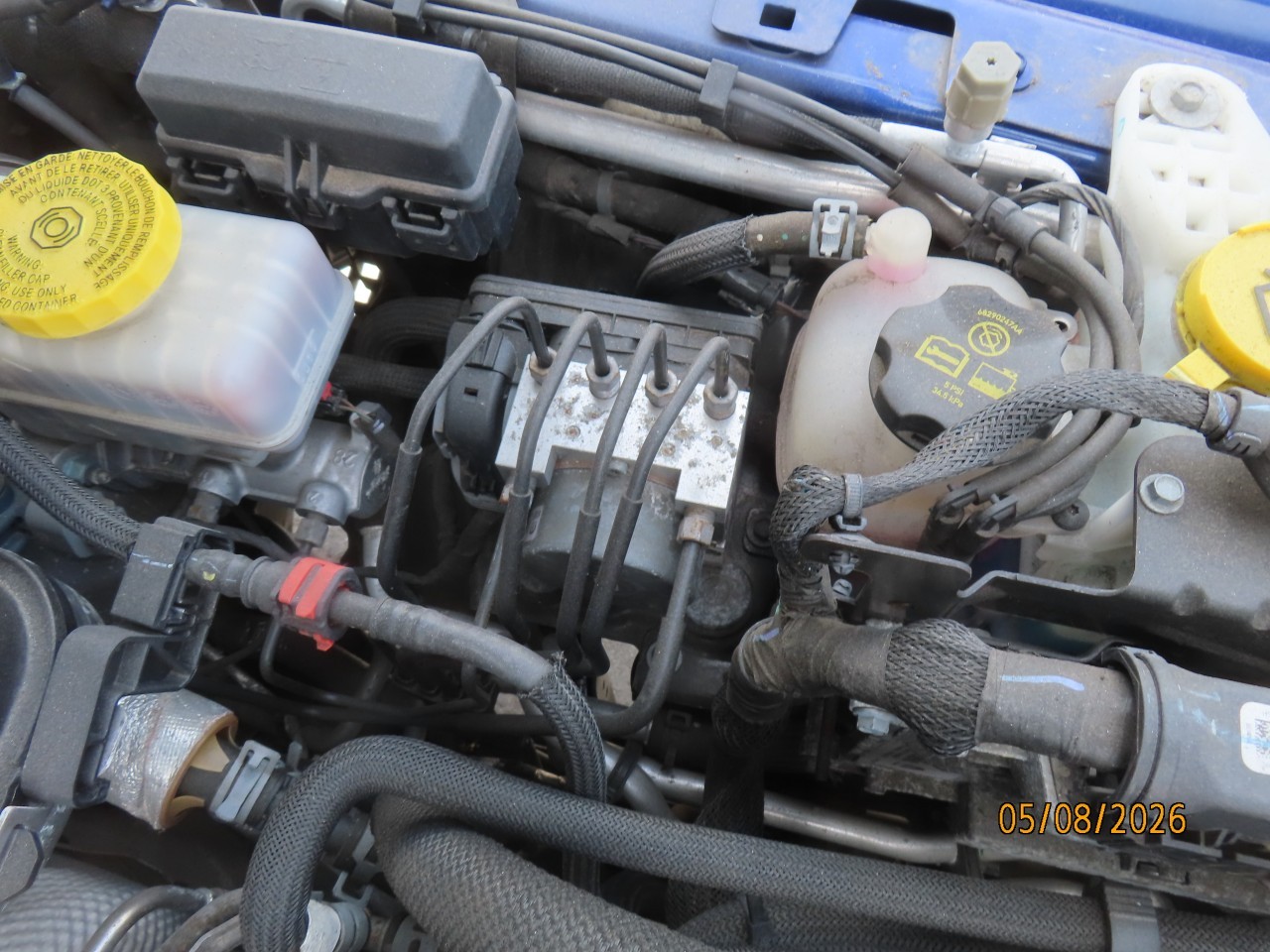 https://f005.backblazeb2.com/file/img-partshotlines-com/Inventory/NE160/Vehicle/45424_10.jpg