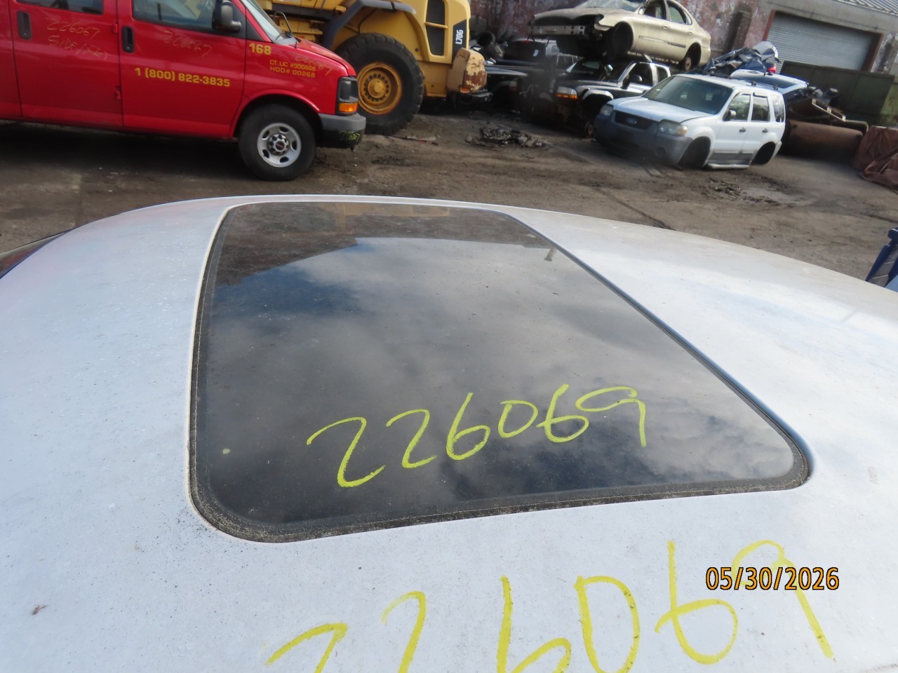 https://f005.backblazeb2.com/file/img-partshotlines-com/Inventory/NE160/Vehicle/45556_11.jpg