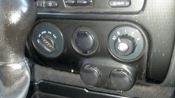 https://f005.backblazeb2.com/file/img-partshotlines-com/Inventory/NE160/Vehicle/8874_09.jpg