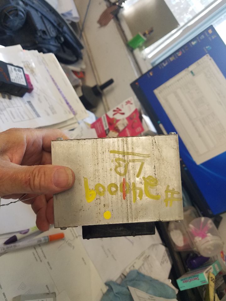 https://f005.backblazeb2.com/file/img-partshotlines-com/Inventory/NE169/Inventory/882040_04.jpg