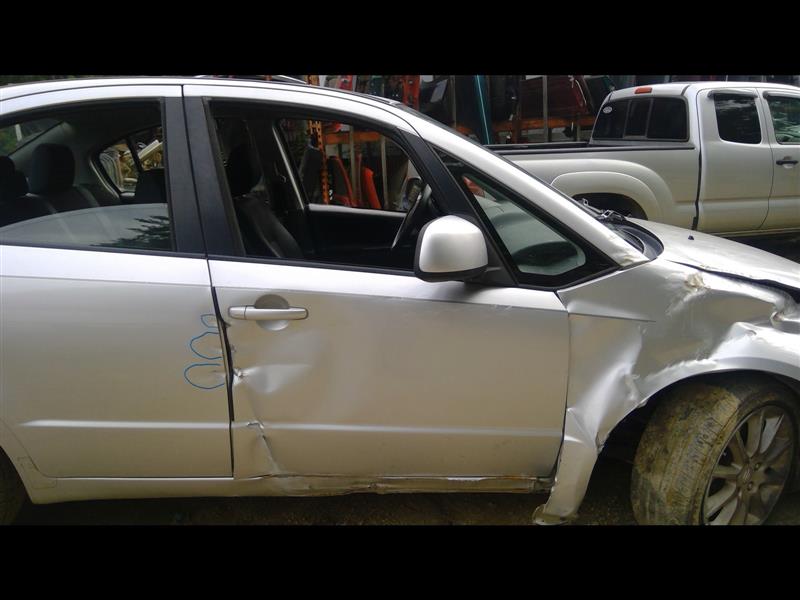 https://f005.backblazeb2.com/file/img-partshotlines-com/Inventory/NE169/Vehicle/5445_06.jpg