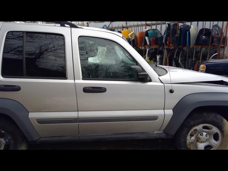 https://f005.backblazeb2.com/file/img-partshotlines-com/Inventory/NE169/Vehicle/5593_10.jpg