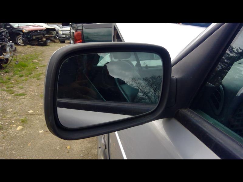 https://f005.backblazeb2.com/file/img-partshotlines-com/Inventory/NE169/Vehicle/5673_17.jpg
