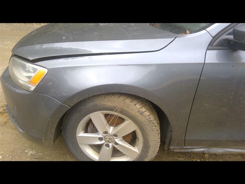 https://f005.backblazeb2.com/file/img-partshotlines-com/Inventory/NE169/Vehicle/5689_10.jpg