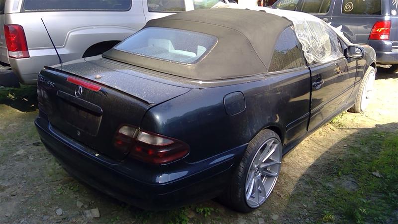 https://f005.backblazeb2.com/file/img-partshotlines-com/Inventory/NE174/Vehicle/21462_03.jpg