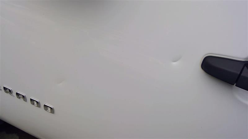 https://f005.backblazeb2.com/file/img-partshotlines-com/Inventory/NE174/Vehicle/22151_01.jpg