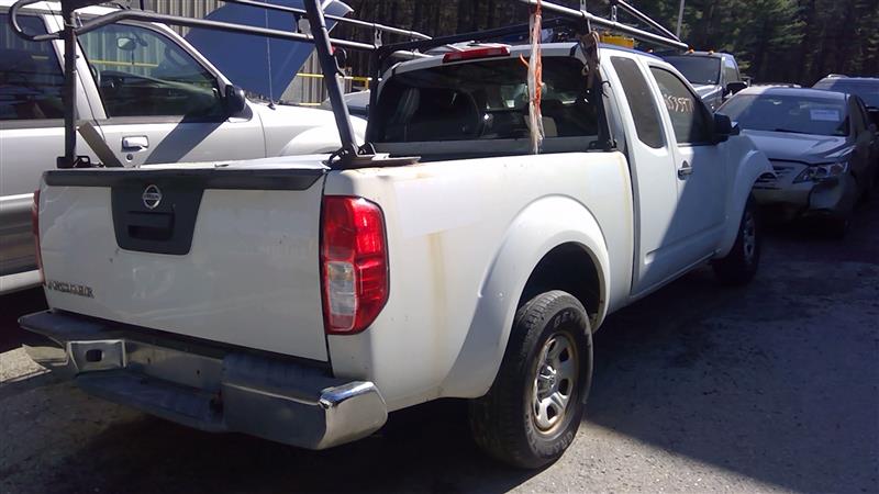 https://f005.backblazeb2.com/file/img-partshotlines-com/Inventory/NE174/Vehicle/22965_02.jpg