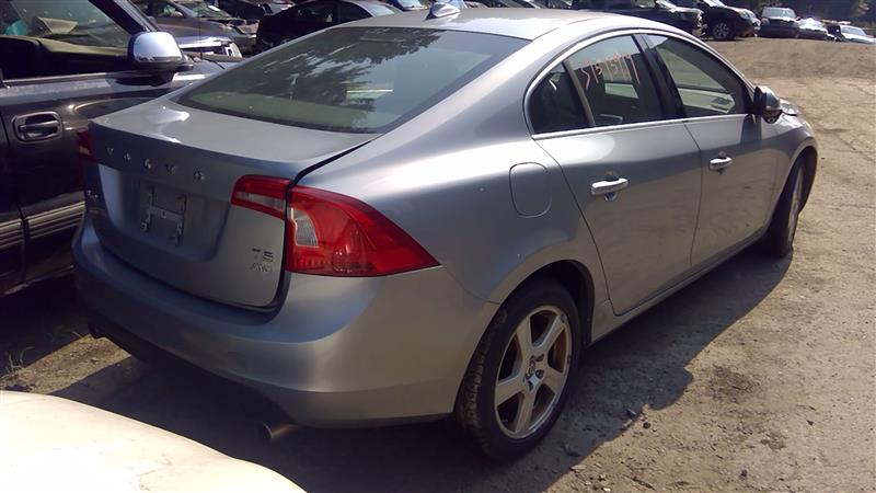 https://f005.backblazeb2.com/file/img-partshotlines-com/Inventory/NE174/Vehicle/23237_02.jpg