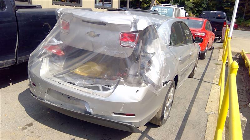 https://f005.backblazeb2.com/file/img-partshotlines-com/Inventory/NE174/Vehicle/23343_02.jpg