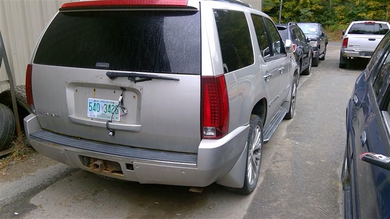 https://f005.backblazeb2.com/file/img-partshotlines-com/Inventory/NE174/Vehicle/23377_02.jpg
