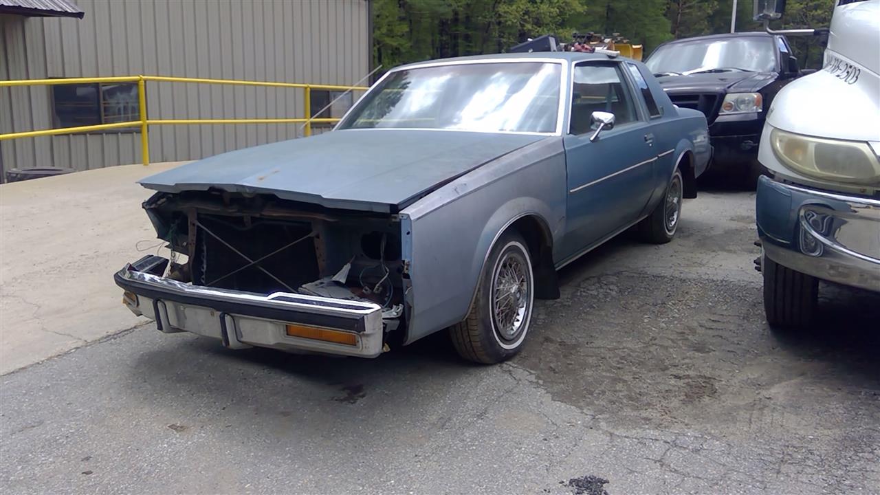 https://f005.backblazeb2.com/file/img-partshotlines-com/Inventory/NE174/Vehicle/23903_01.jpg