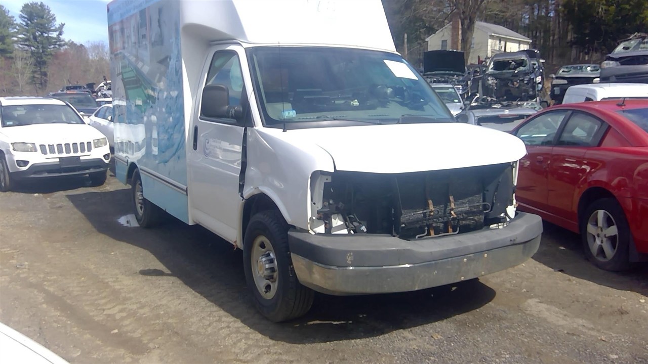 https://f005.backblazeb2.com/file/img-partshotlines-com/Inventory/NE174/Vehicle/24884_02.jpg