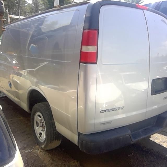 https://f005.backblazeb2.com/file/img-partshotlines-com/Inventory/NE174/Vehicle/24889_04.jpg