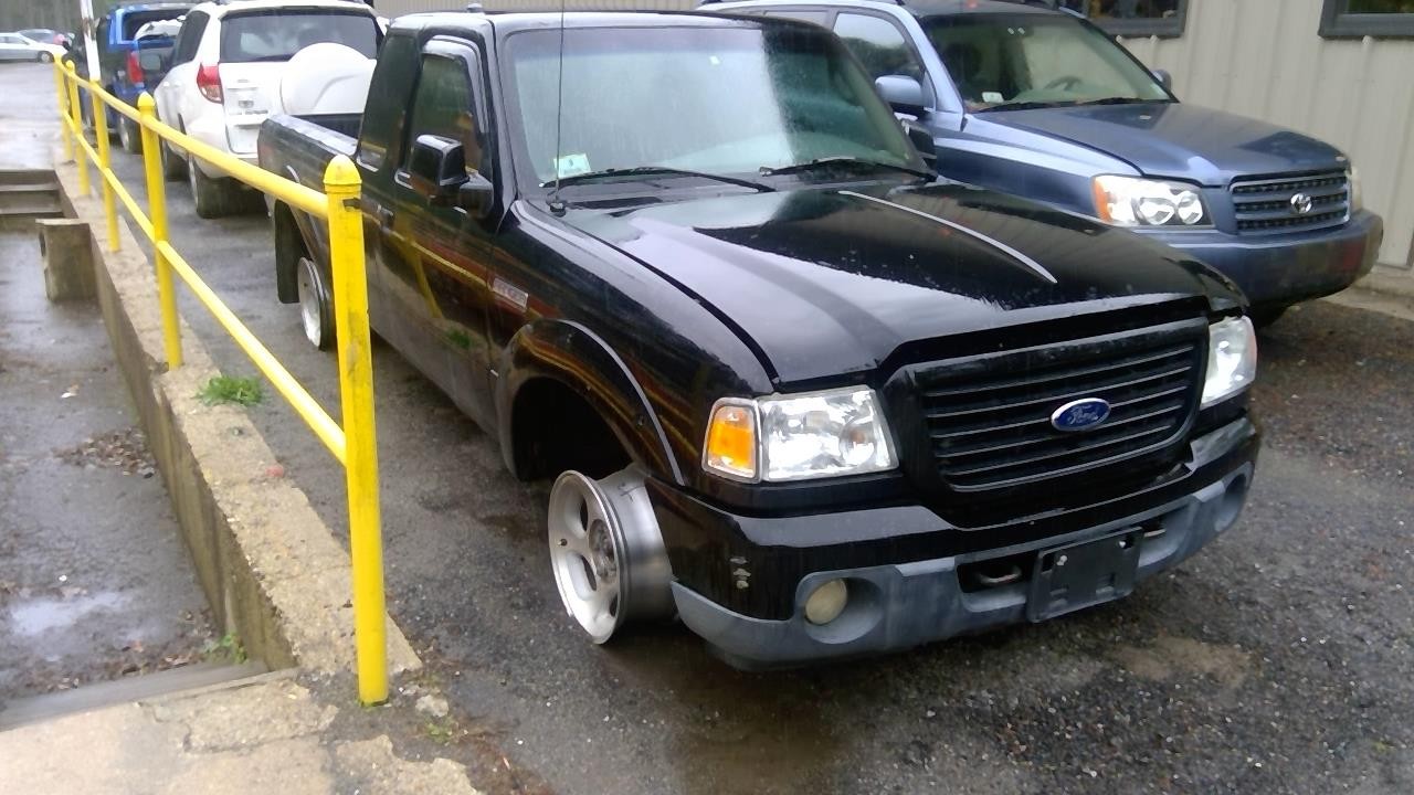 https://f005.backblazeb2.com/file/img-partshotlines-com/Inventory/NE174/Vehicle/24943_03.jpg