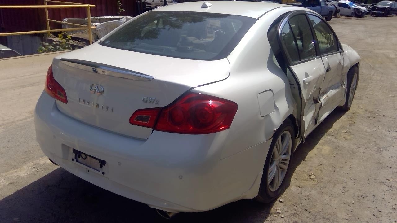 https://f005.backblazeb2.com/file/img-partshotlines-com/Inventory/NE174/Vehicle/24969_03.jpg