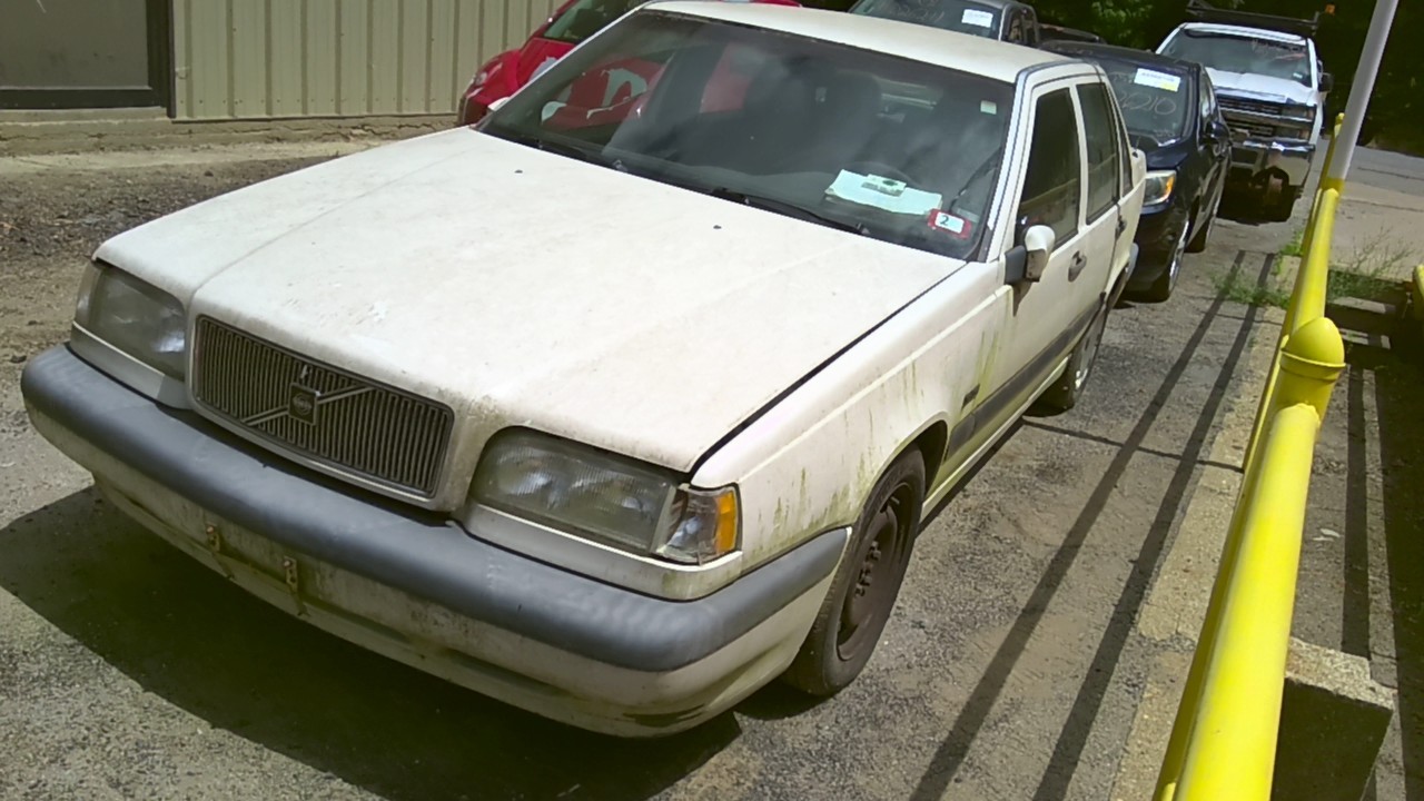 https://f005.backblazeb2.com/file/img-partshotlines-com/Inventory/NE174/Vehicle/25034_03.jpg