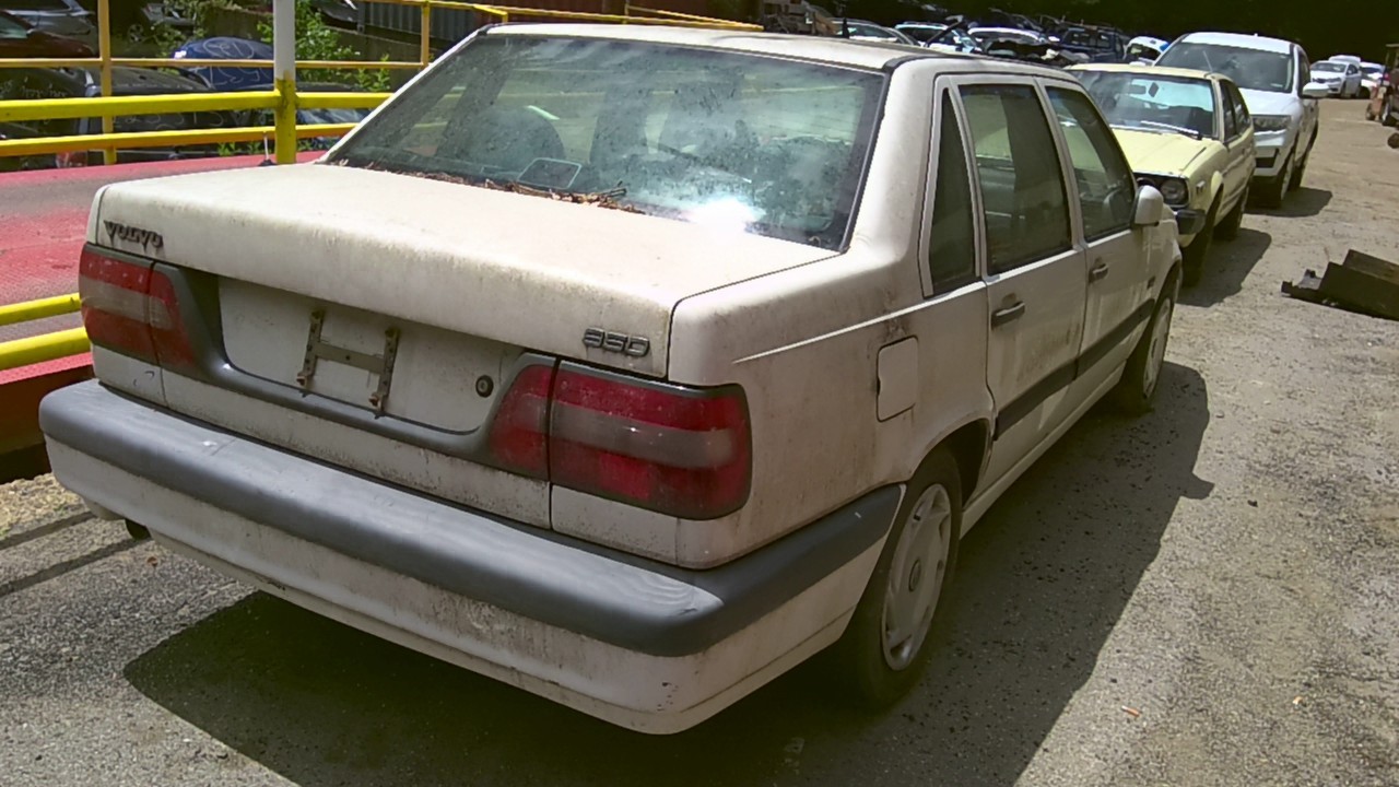 https://f005.backblazeb2.com/file/img-partshotlines-com/Inventory/NE174/Vehicle/25034_05.jpg