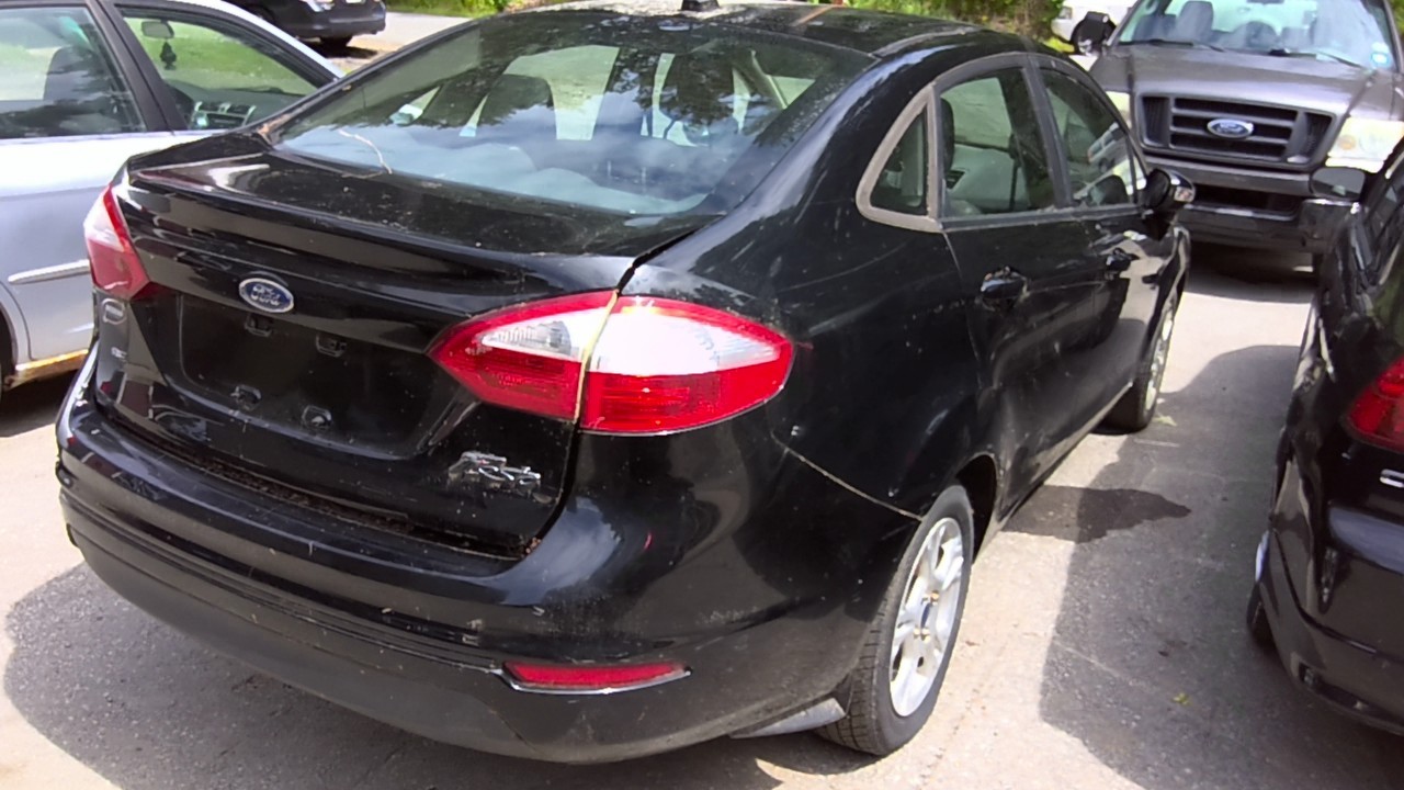 https://f005.backblazeb2.com/file/img-partshotlines-com/Inventory/NE174/Vehicle/25166_04.jpg