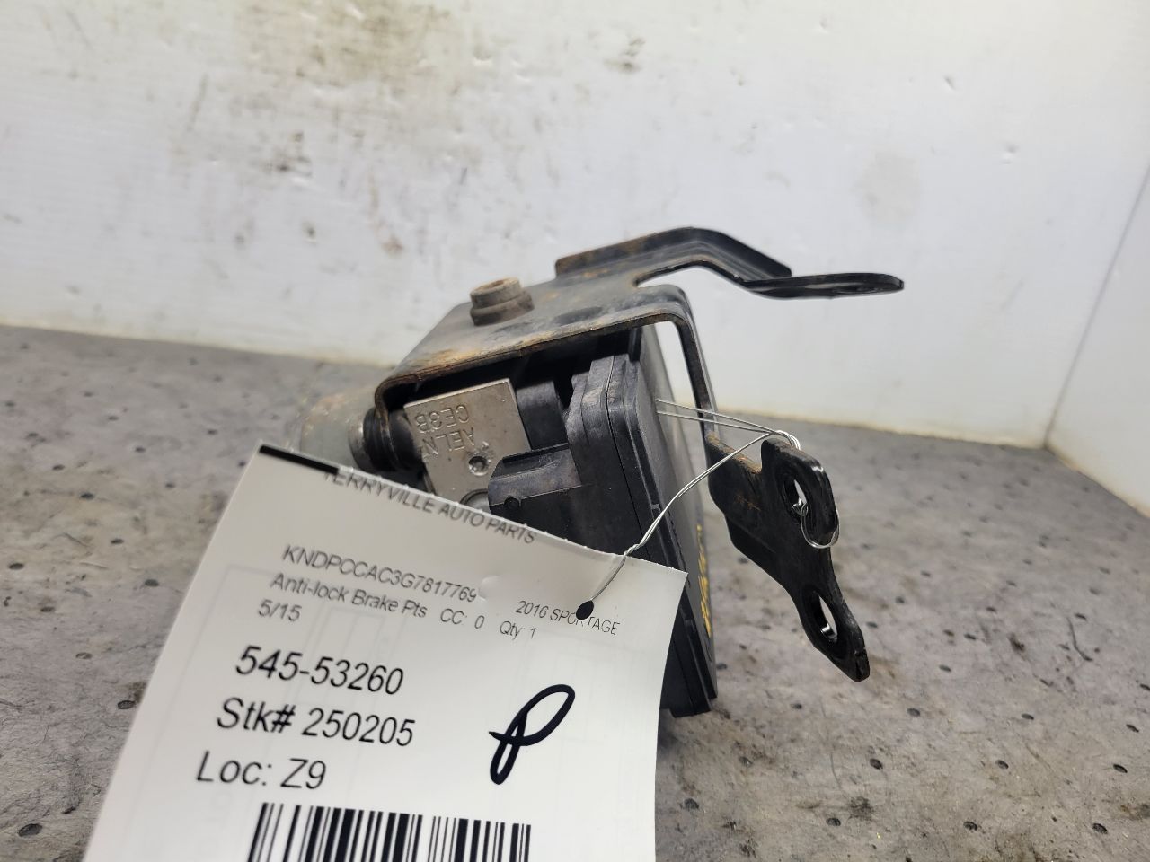 https://f005.backblazeb2.com/file/img-partshotlines-com/Inventory/NE175/Inventory/1607881_01.jpg