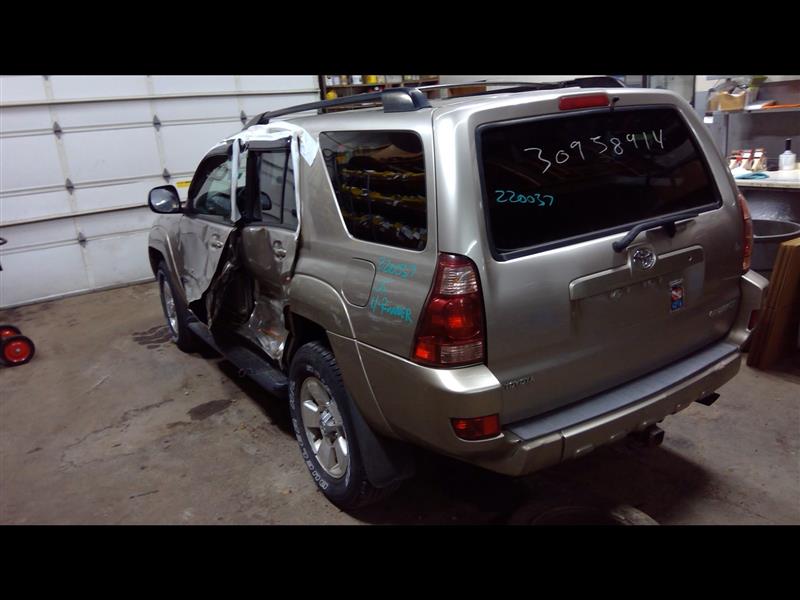 https://f005.backblazeb2.com/file/img-partshotlines-com/Inventory/NE175/Vehicle/23670_04.jpg