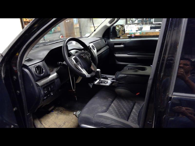 https://f005.backblazeb2.com/file/img-partshotlines-com/Inventory/NE175/Vehicle/28832_06.jpg