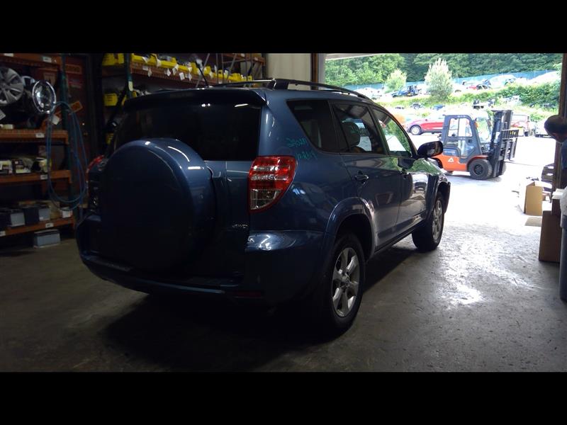 https://f005.backblazeb2.com/file/img-partshotlines-com/Inventory/NE175/Vehicle/32769_04.jpg
