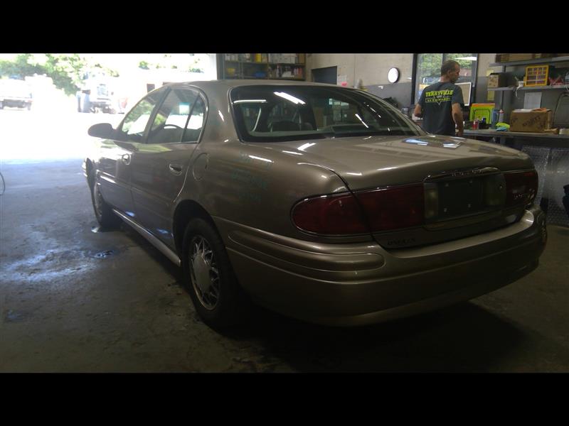 https://f005.backblazeb2.com/file/img-partshotlines-com/Inventory/NE175/Vehicle/33653_03.jpg