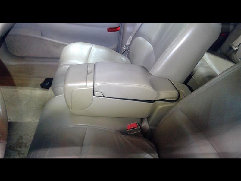 https://f005.backblazeb2.com/file/img-partshotlines-com/Inventory/NE175/Vehicle/33653_11.jpg