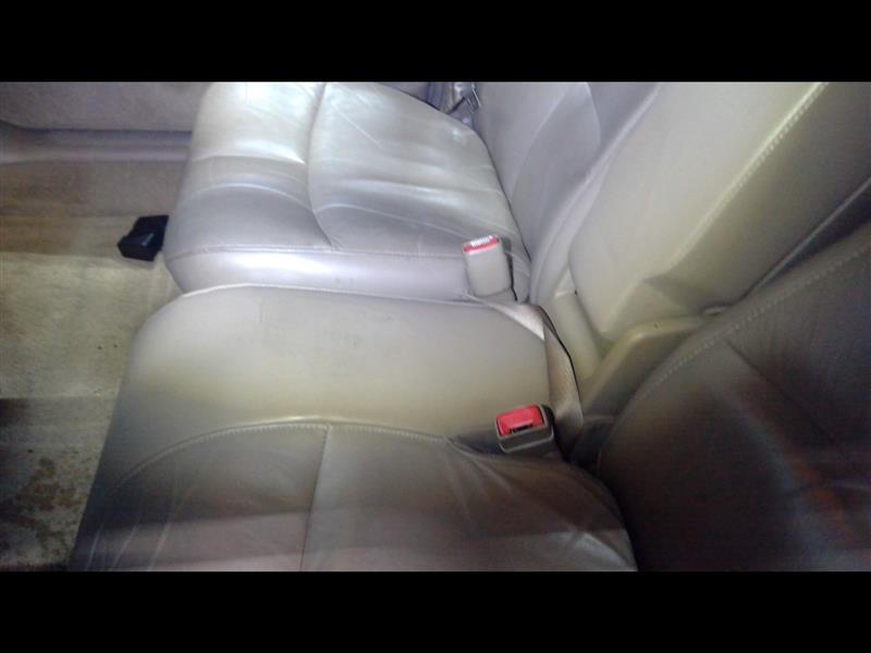https://f005.backblazeb2.com/file/img-partshotlines-com/Inventory/NE175/Vehicle/33653_12.jpg
