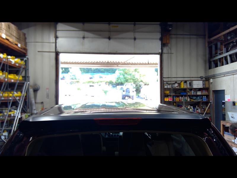 https://f005.backblazeb2.com/file/img-partshotlines-com/Inventory/NE175/Vehicle/33759_10.jpg