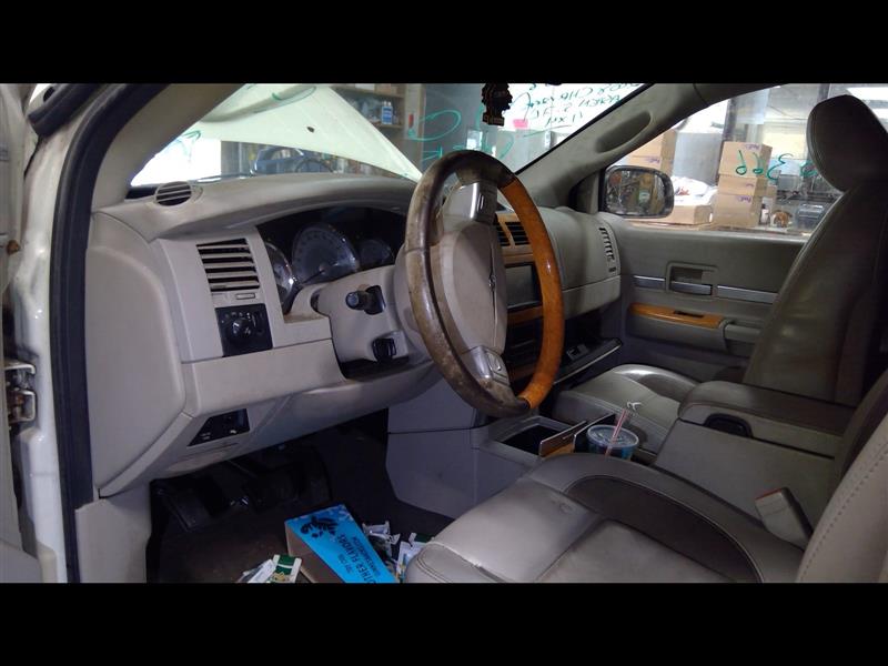 https://f005.backblazeb2.com/file/img-partshotlines-com/Inventory/NE175/Vehicle/33801_08.jpg