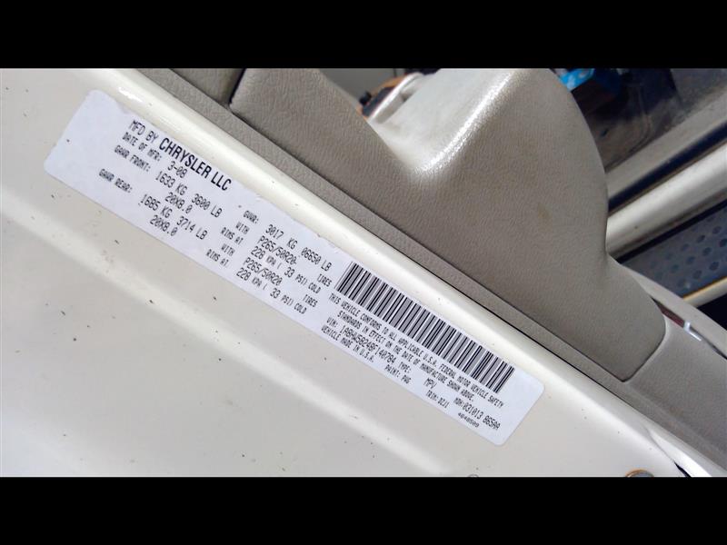 https://f005.backblazeb2.com/file/img-partshotlines-com/Inventory/NE175/Vehicle/33801_09.jpg