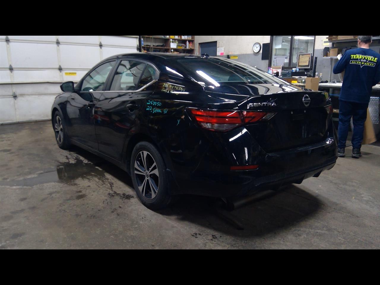 https://f005.backblazeb2.com/file/img-partshotlines-com/Inventory/NE175/Vehicle/35239_03.jpg
