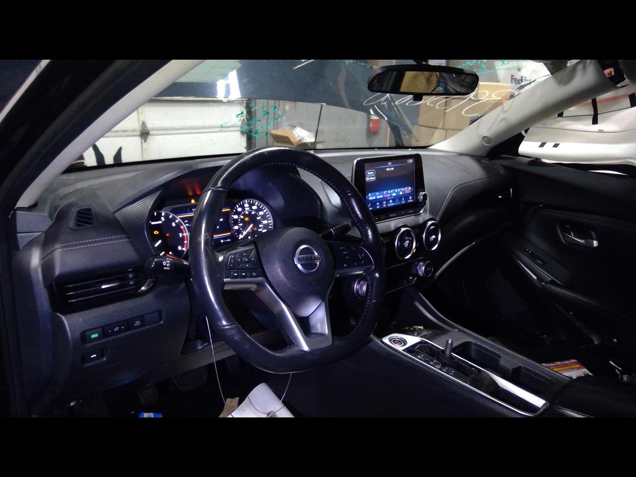 https://f005.backblazeb2.com/file/img-partshotlines-com/Inventory/NE175/Vehicle/35239_08.jpg
