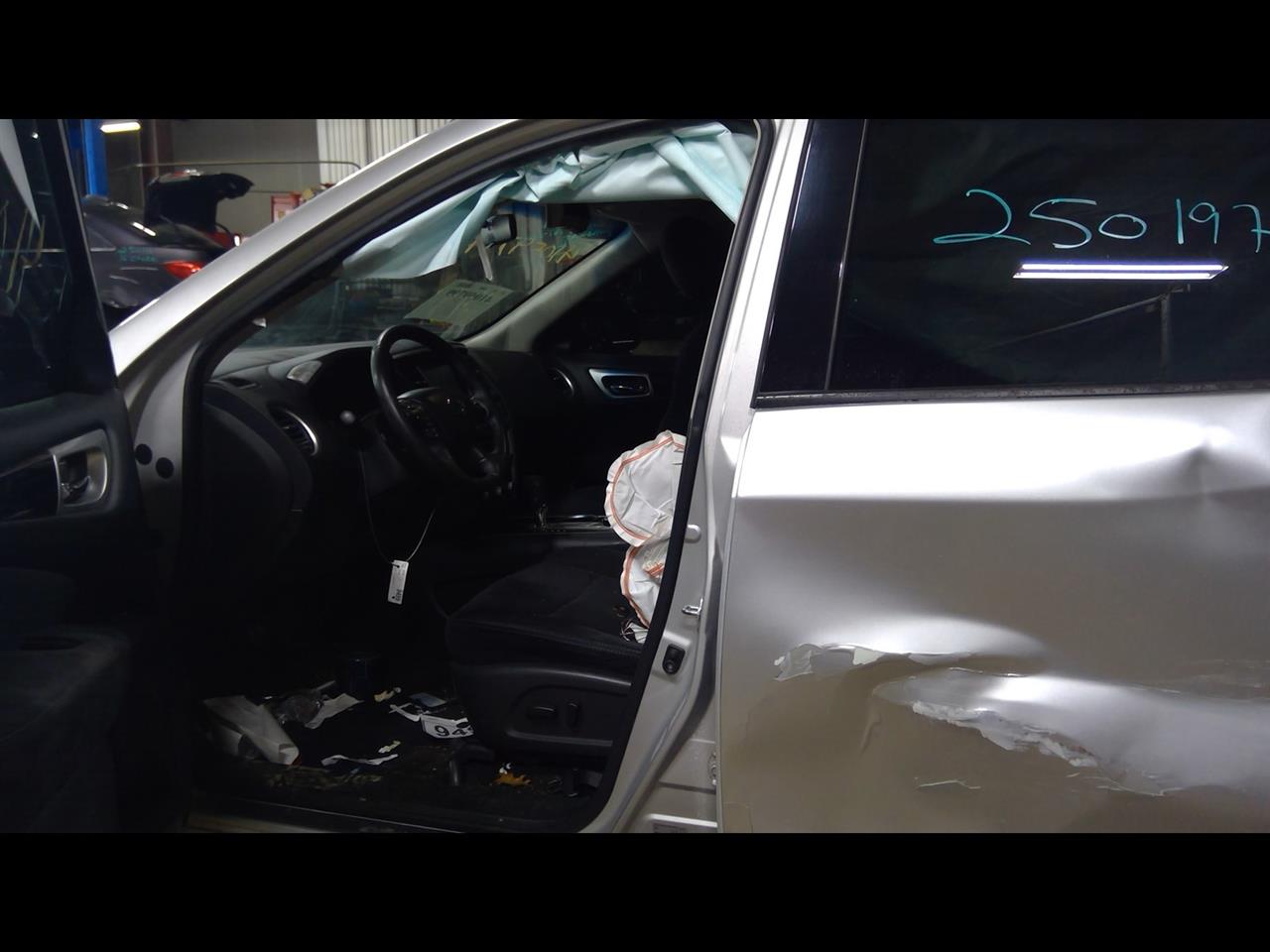Vehicle/36451_05.jpg