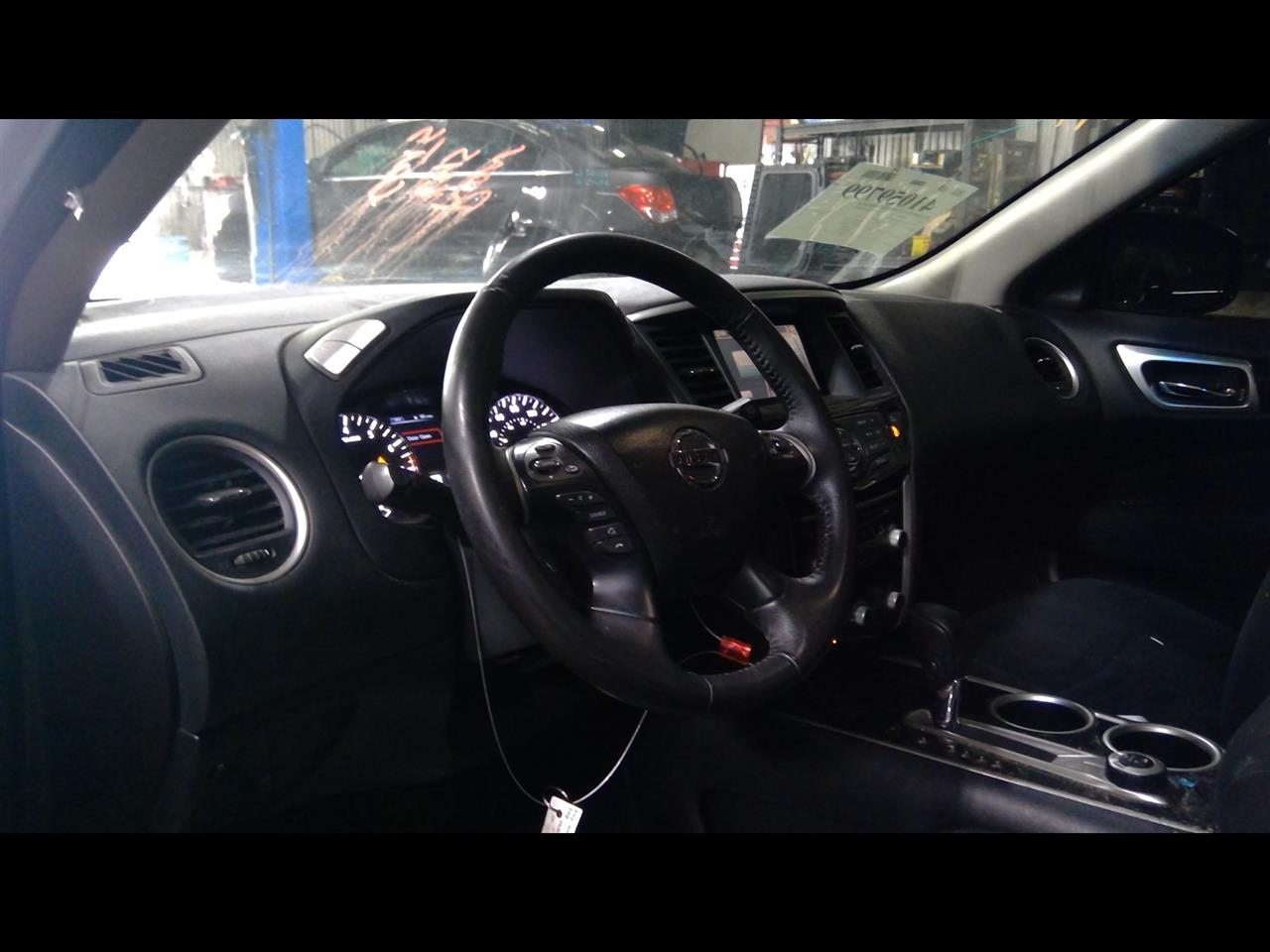 Vehicle/36451_08.jpg