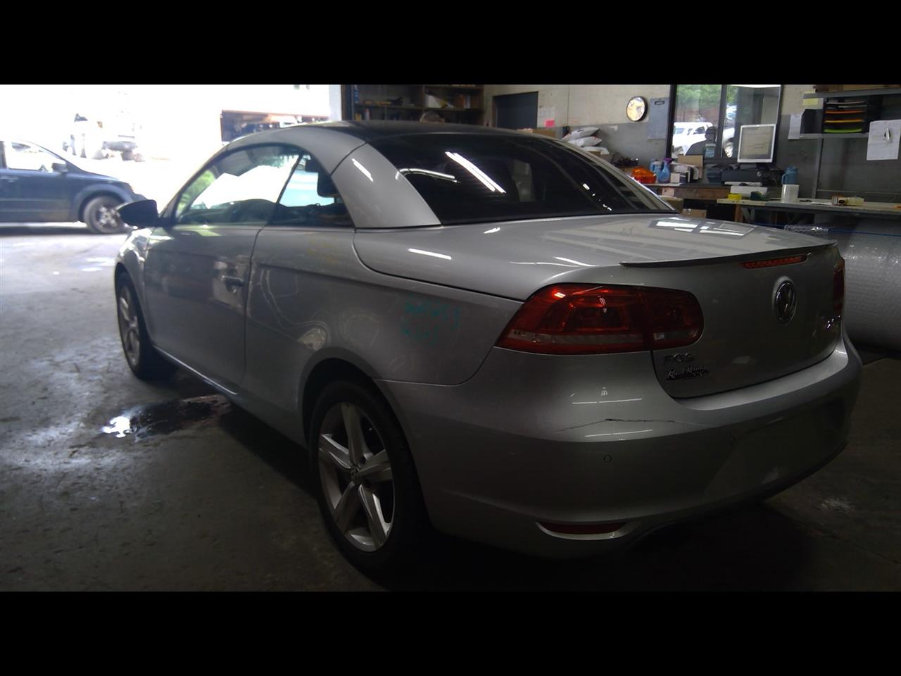 https://f005.backblazeb2.com/file/img-partshotlines-com/Inventory/NE175/Vehicle/36768_03.jpg