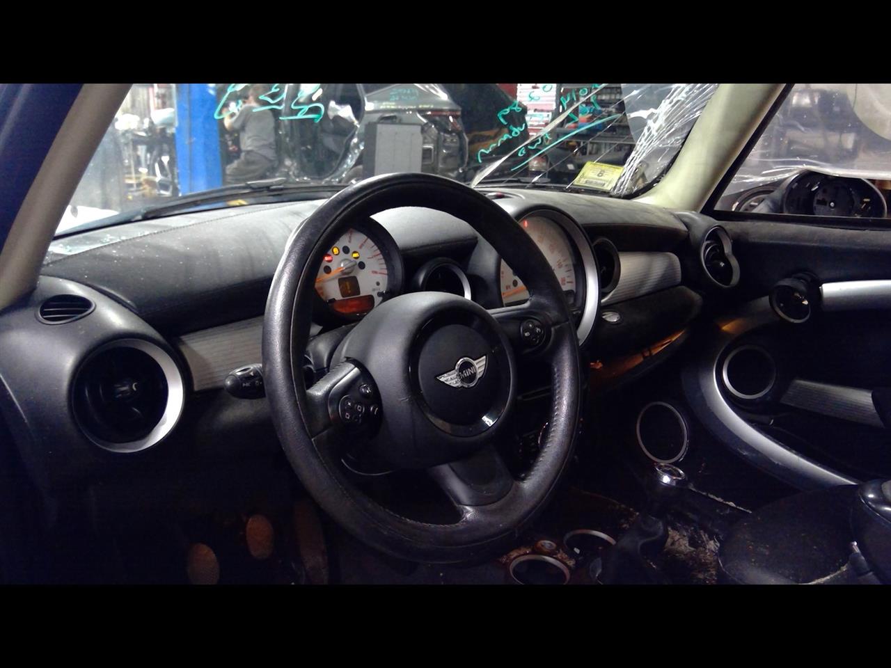 https://f005.backblazeb2.com/file/img-partshotlines-com/Inventory/NE175/Vehicle/37016_09.jpg