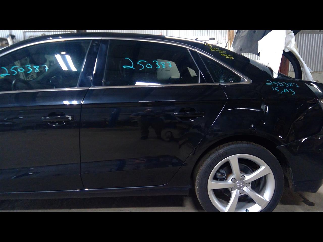 https://f005.backblazeb2.com/file/img-partshotlines-com/Inventory/NE175/Vehicle/37615_11.jpg